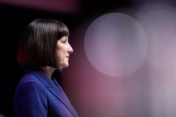 Chancellor confirms government's support for Heathrow third runway in speech on growth