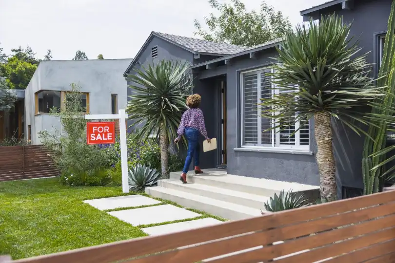 Home sales are headed for their worst year since 1995 as ‘economic jitters’ spread from buyers to sellers, Redfin says